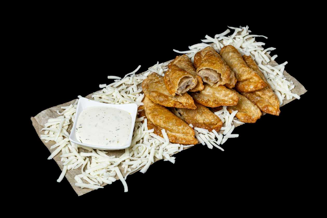 Gruzdinti koldūnai su vištiena, sūriu ir baravykais