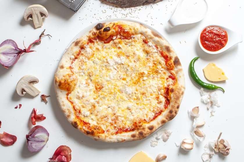 Pizza quattro formaggi