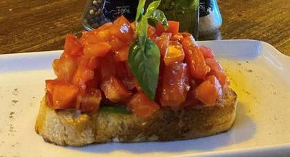 Classic Tomato Bruschetta