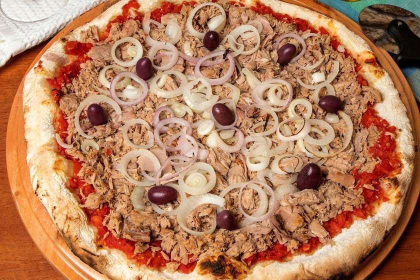 Tuna Pizza