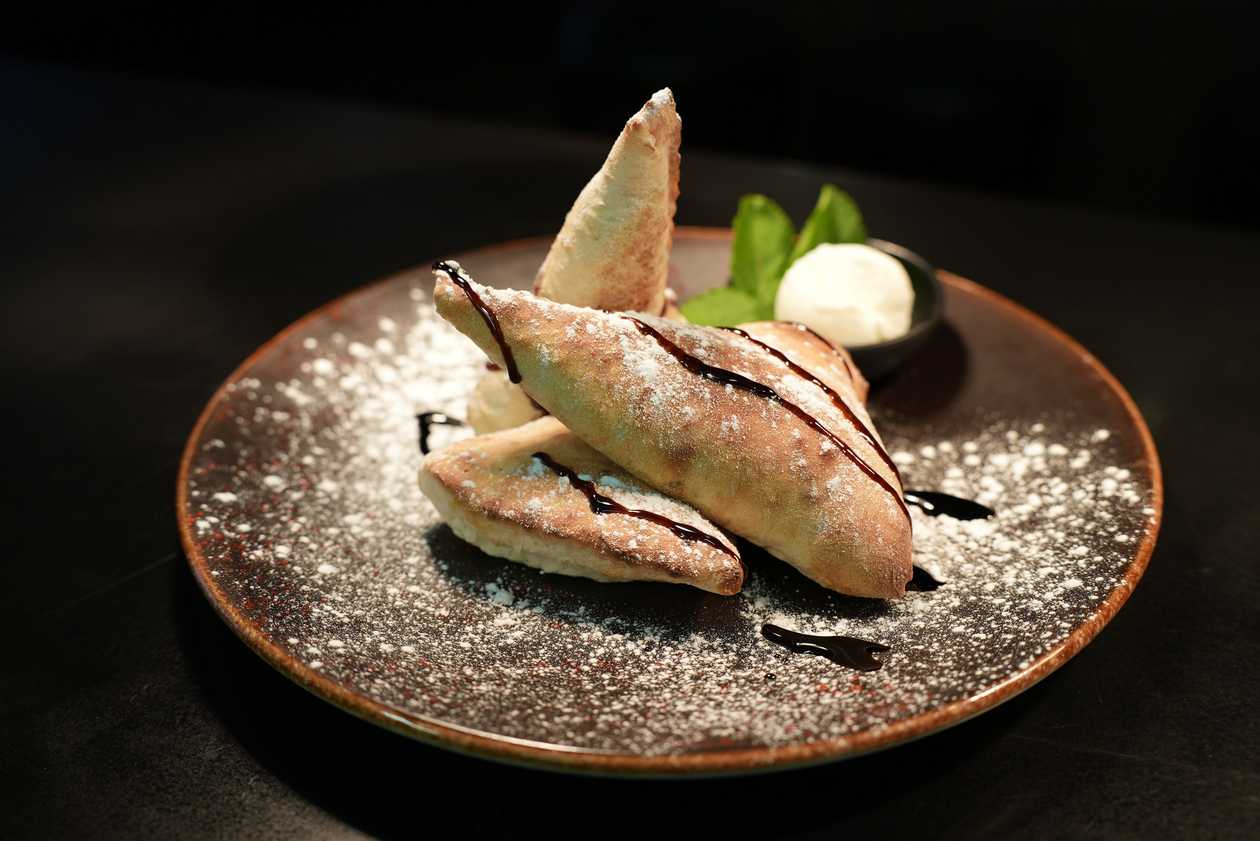 Warm Italian dessert with Nutella