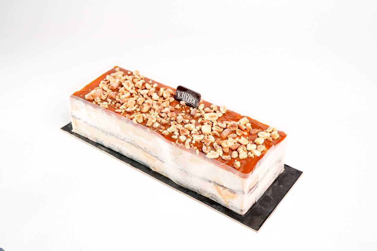 Snickers Cake