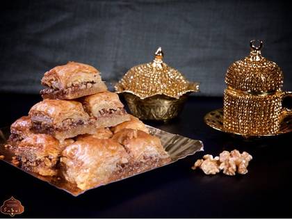 Baklava with walnut