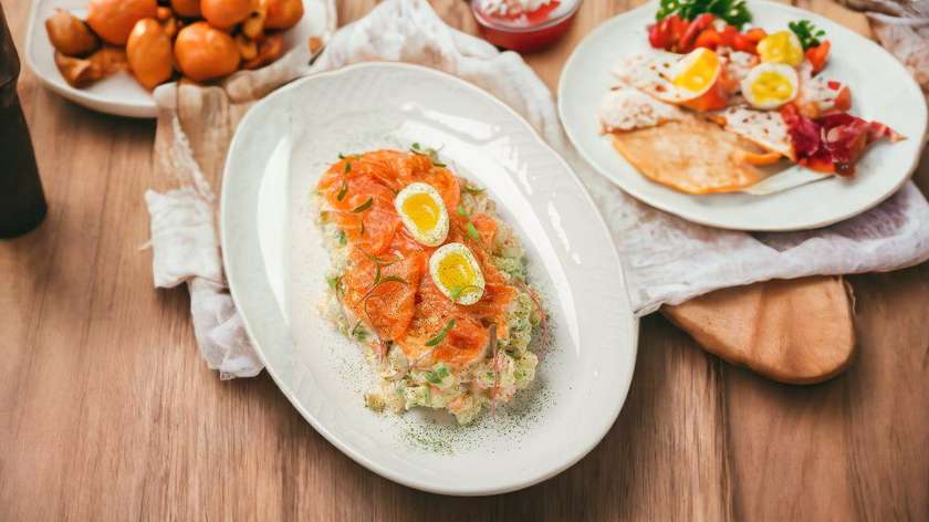 Paytaxt Salatı Duzlu Forel ilə