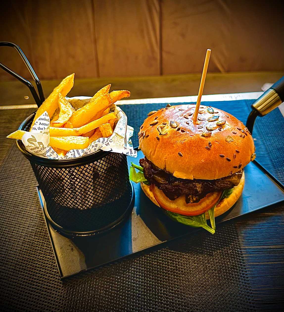 Burger black angus