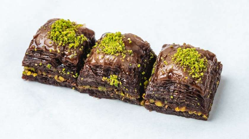 Chocolate Nuts Baklava (3 pieces)
