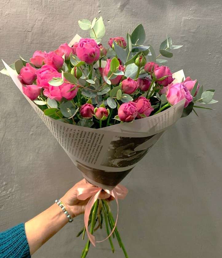 Pink Spray Roses S R11