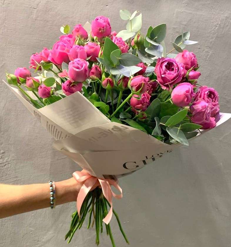 Pink Spray Roses M R12