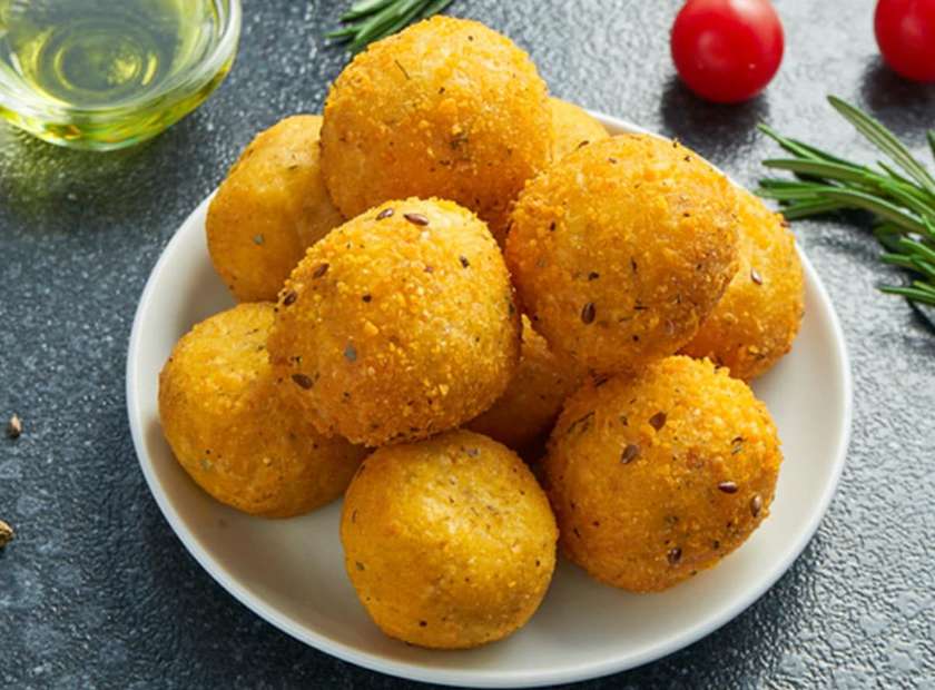 Chef Dayal Aloo Kurkure