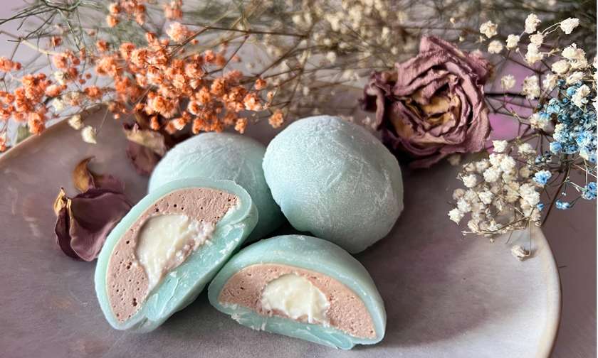 Bounty Mochi