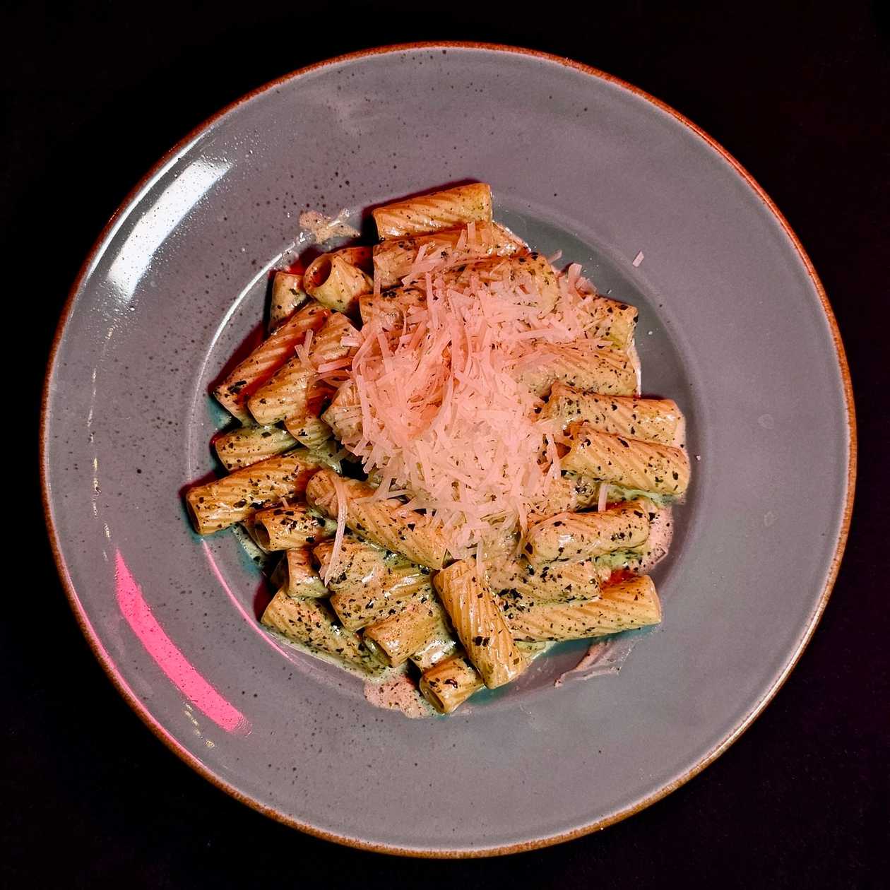 Rigatoni al pesto di basilico