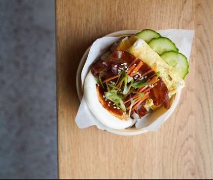 Omelette bao