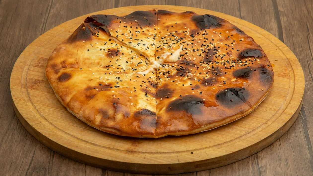 Manqallı (qapalı) pizza (26 sm)