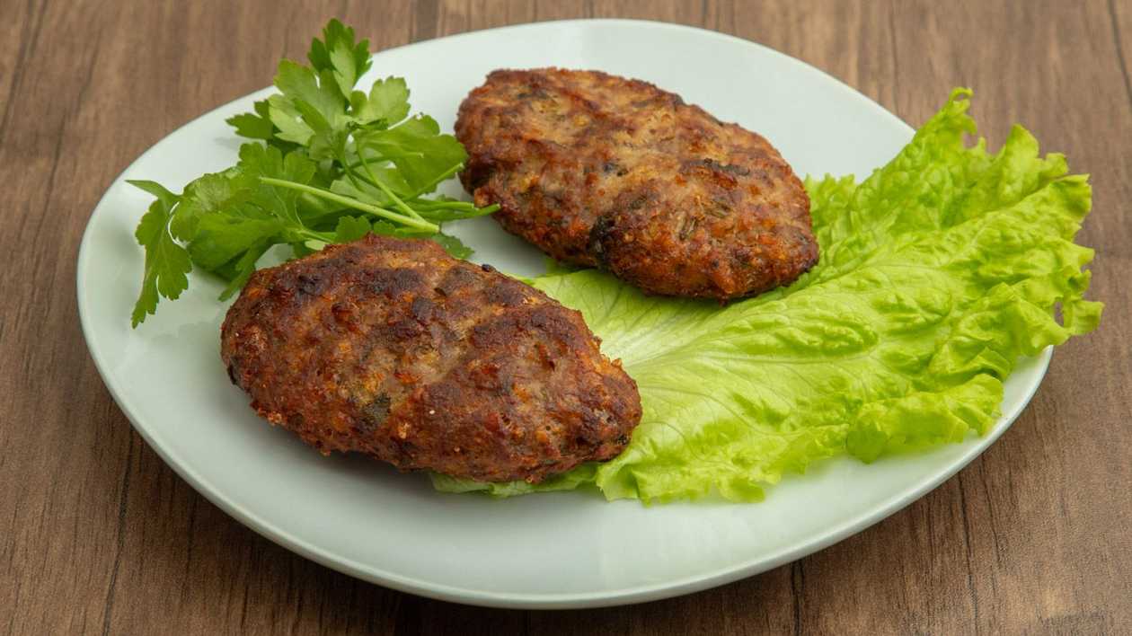 Ət kotleti  (2 ədəd)