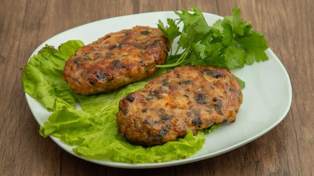 Toyuq kotleti( 2 ədəd)