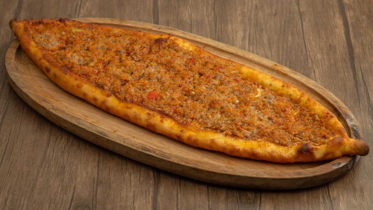 Qiyməli pide