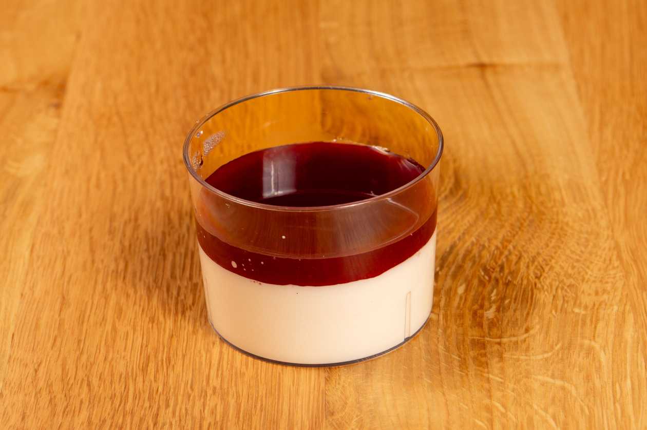 Panna cotta s jahodami