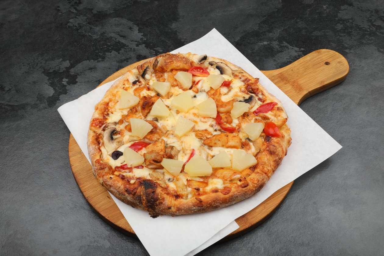 Hawaiian Pizza - Medium