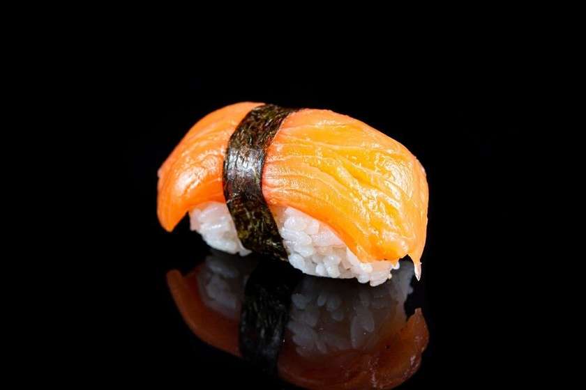 125. Lõhe nigiri