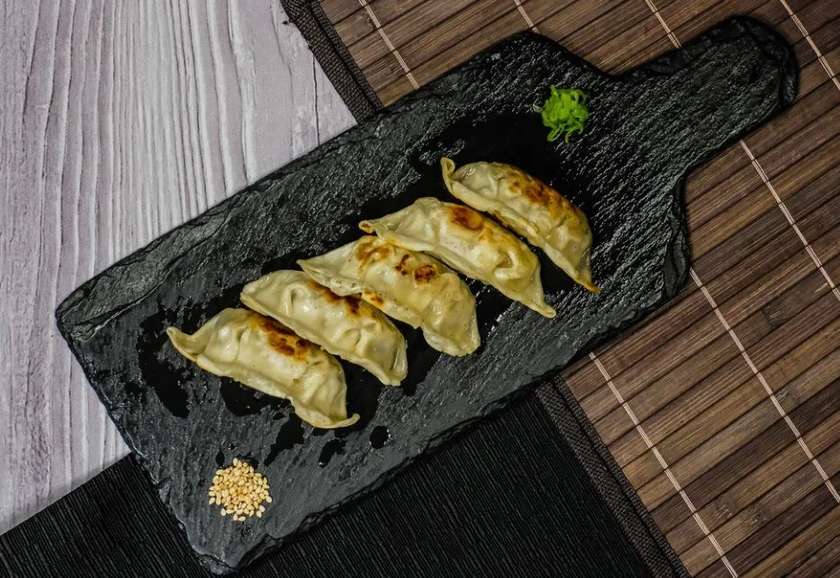 Dumplings (5 Pieces)