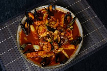Doma Seafood Soup Tteokbokki