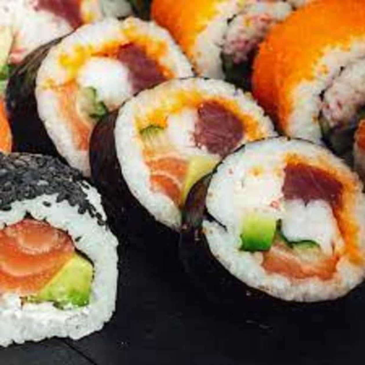 Mix Maki Menu (12 Peças)