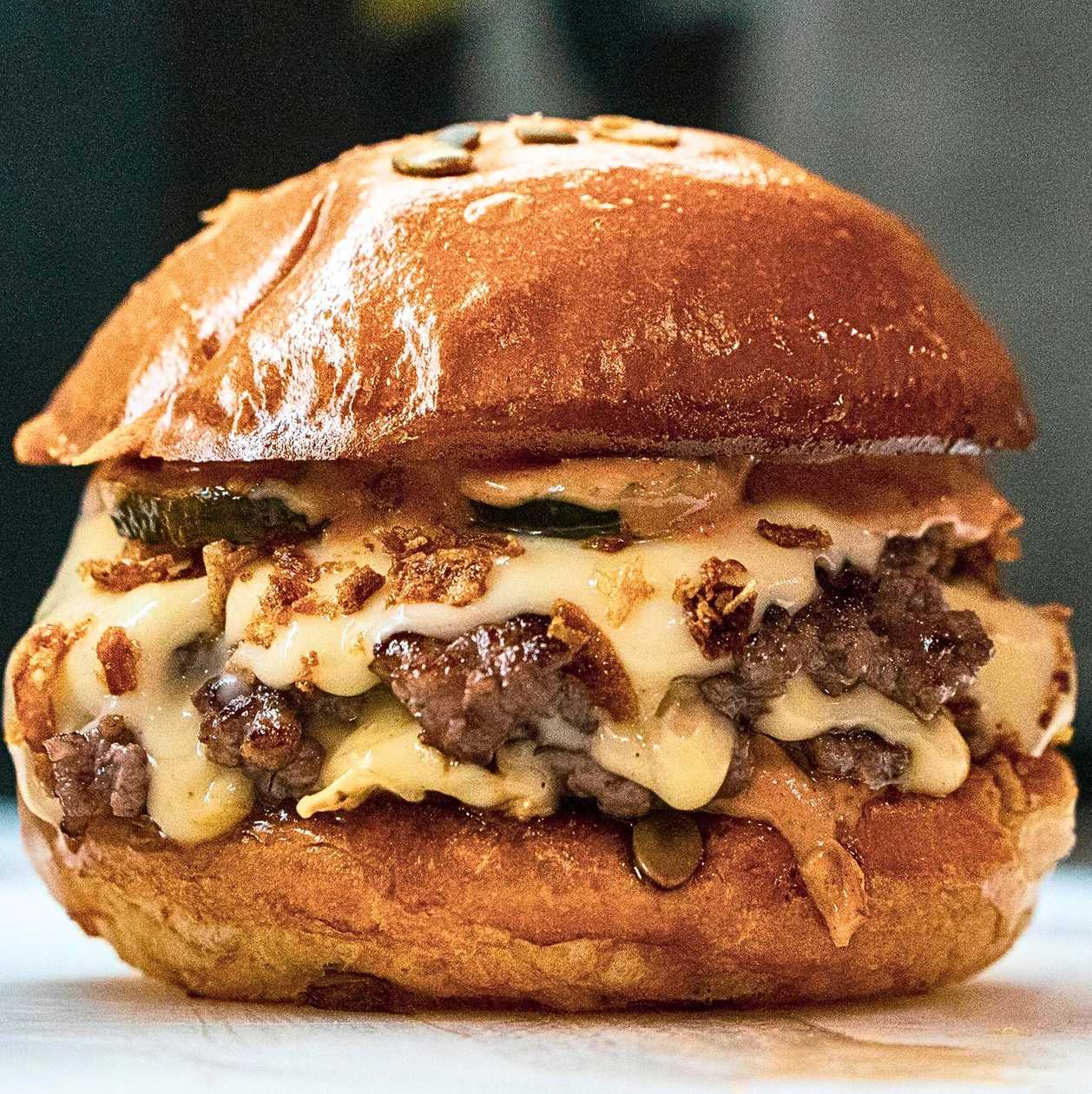 🎁2×1 GSB Cheese Burger