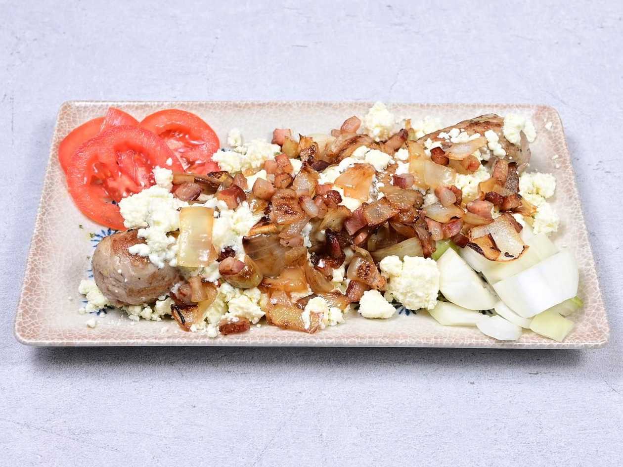 Pork medallions in kajmak cream