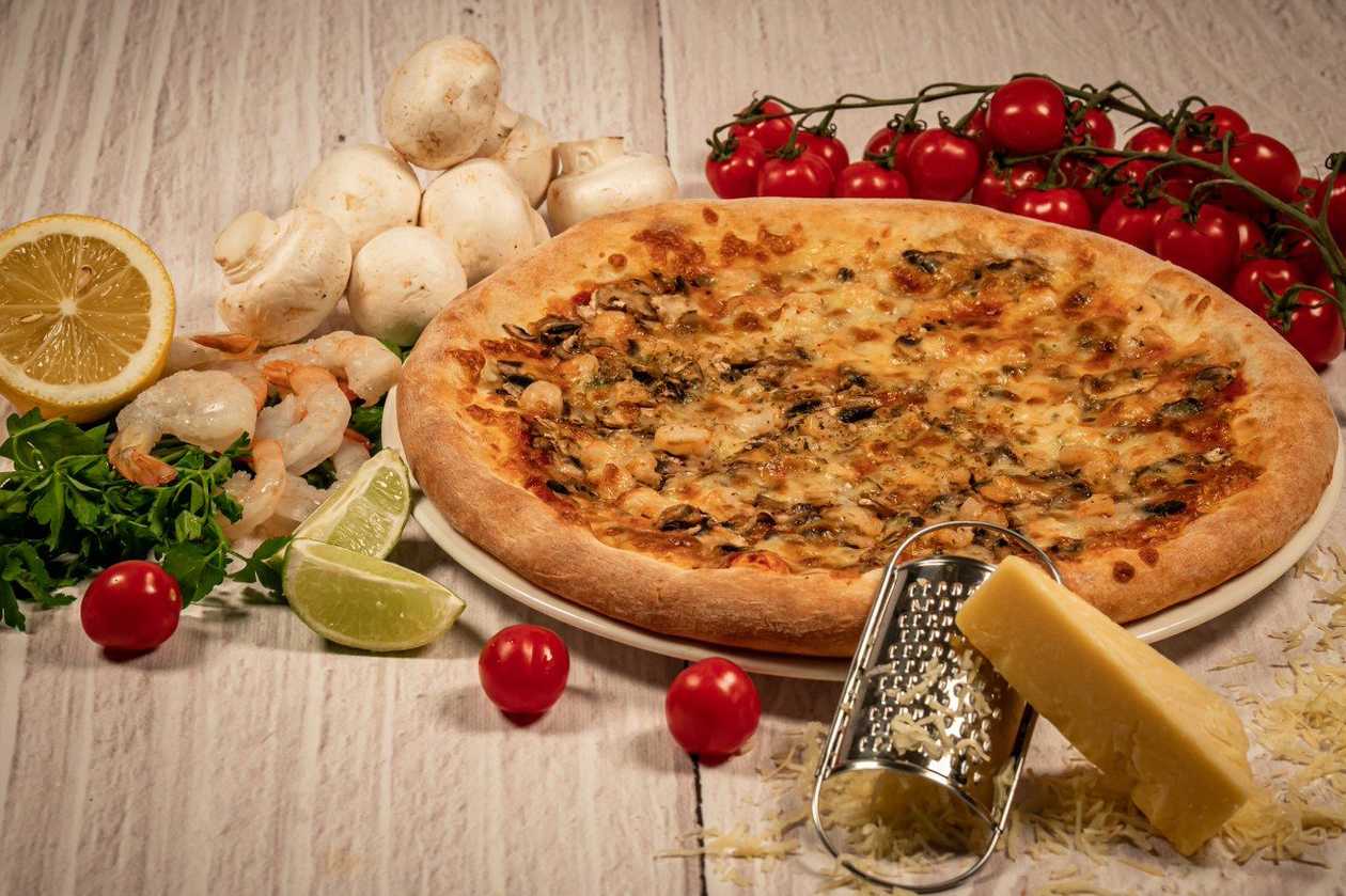 Pigalle - Large Pizza