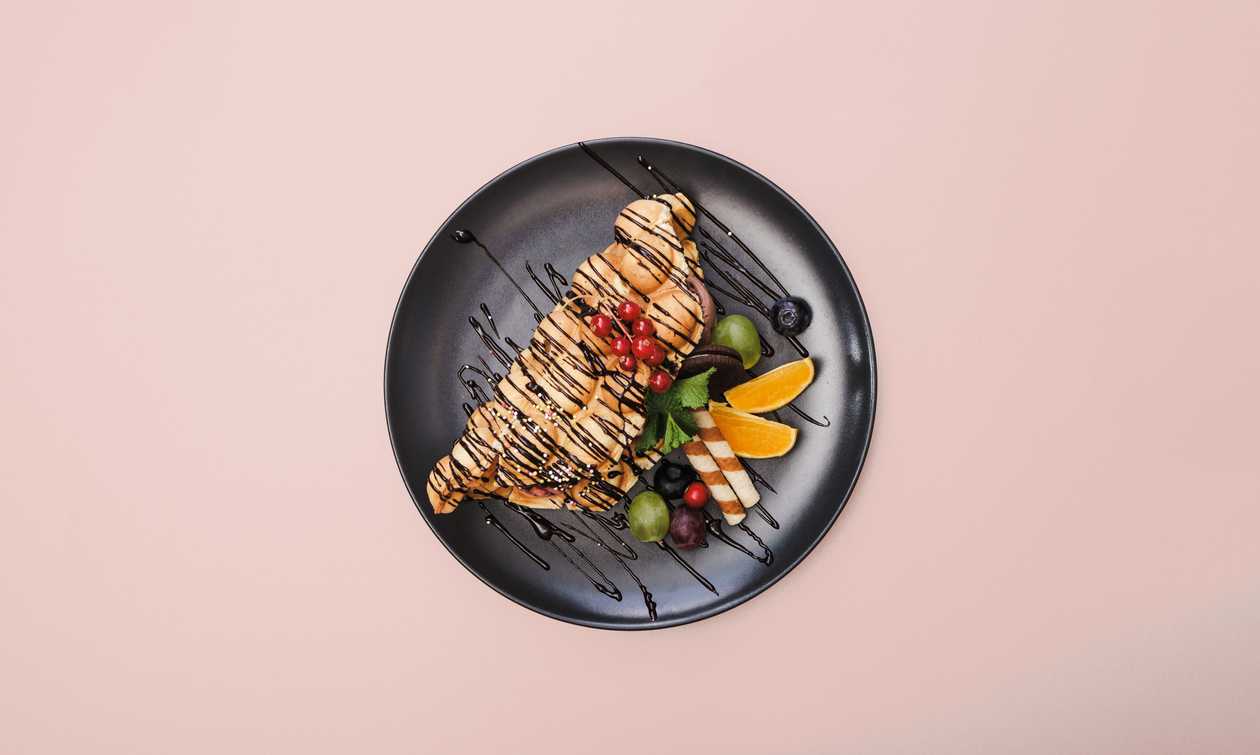 Bubble pancake with ice cream