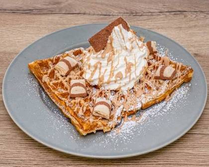 Kinder Lover's Waffle