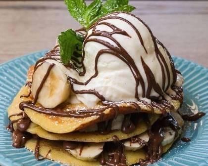 Banana Nutella Pancakes