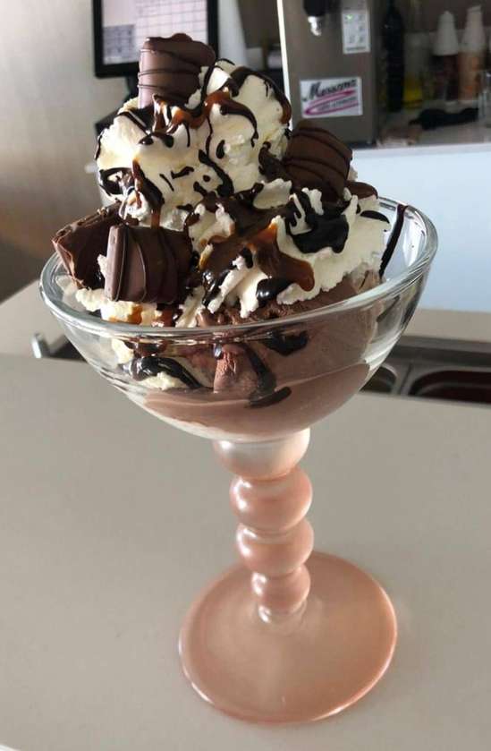 Kinder Bueno Sundae