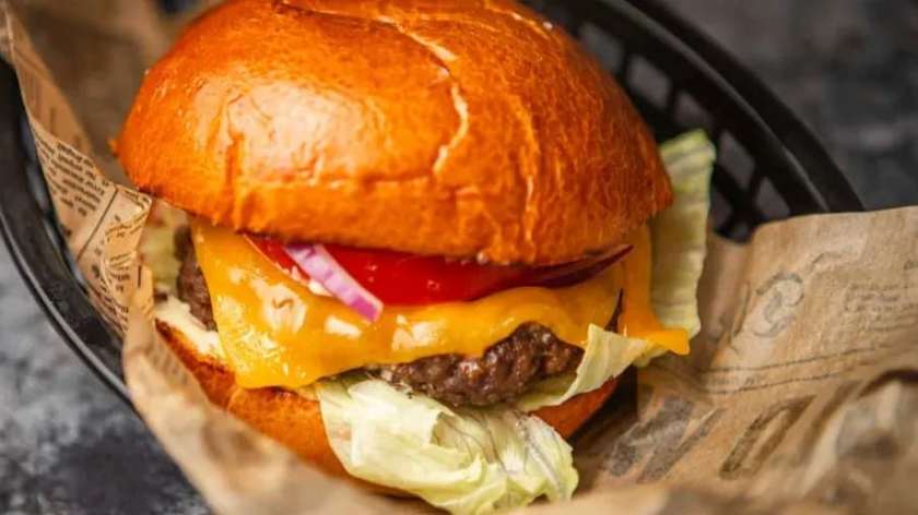 Bueno Cheeseburger
