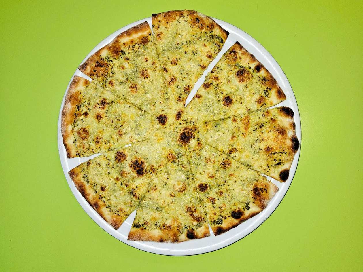 33. FOCACCIA (24cm.)