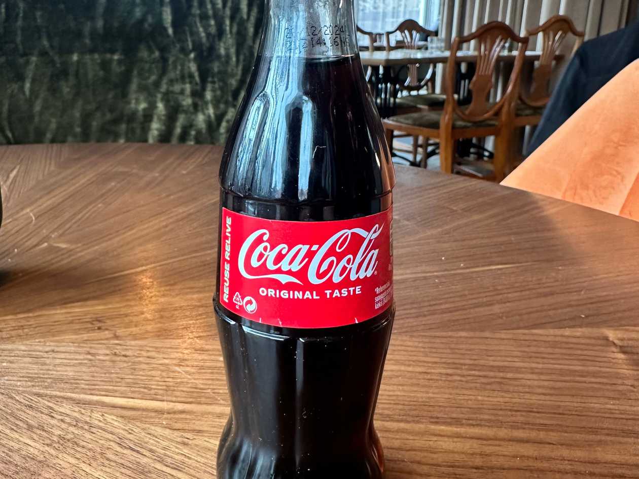 Coca-cola 0,25 l  (Jei reikia sąskaitos-faktūros, parašykite komentare)