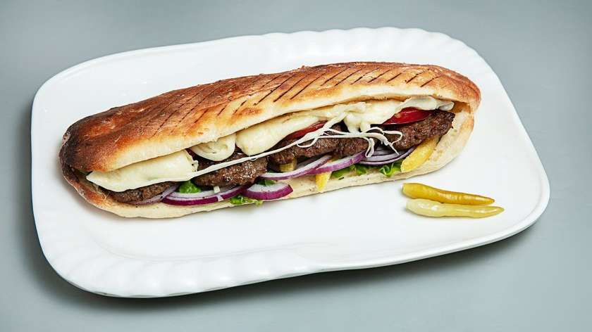 Kaşarlı Dana Ətindən İzqara Köftə
