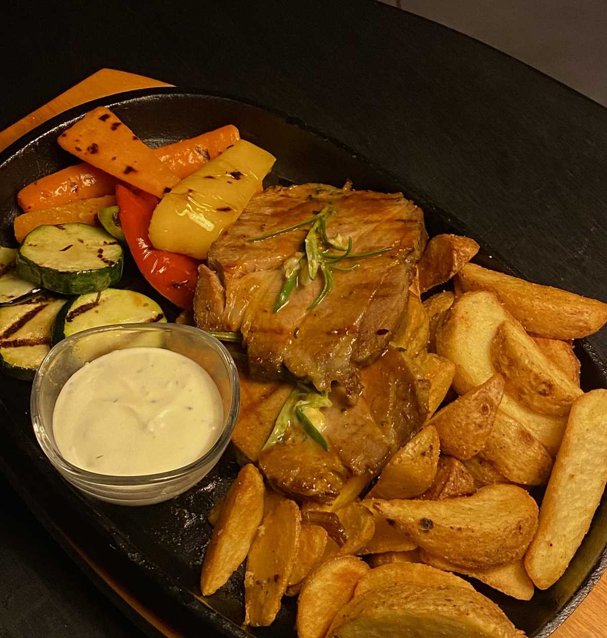Grilled pork neck chop 350 g