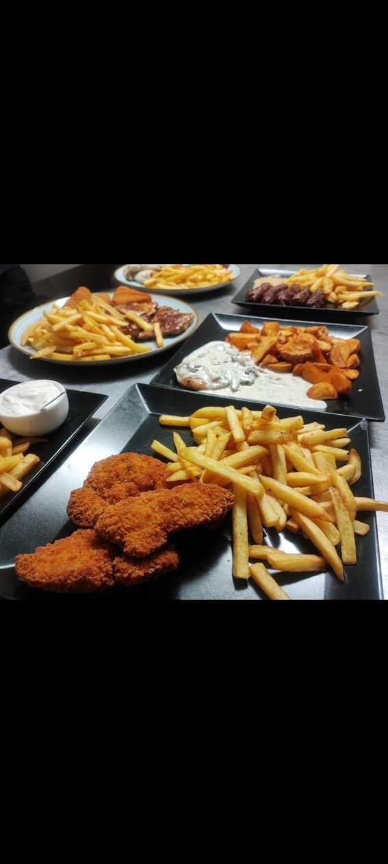 Crispy strips with french fries