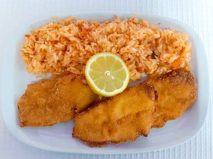 Filetes de Pescada com Arroz de Tomate