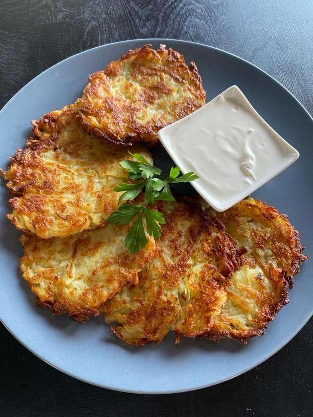 Potato pancakes with cream