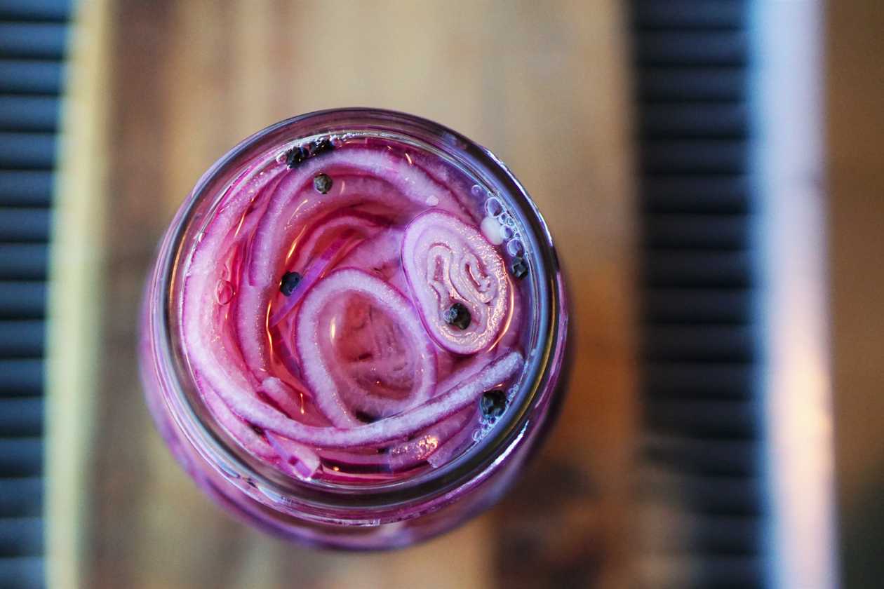 Pickled onions 100 g