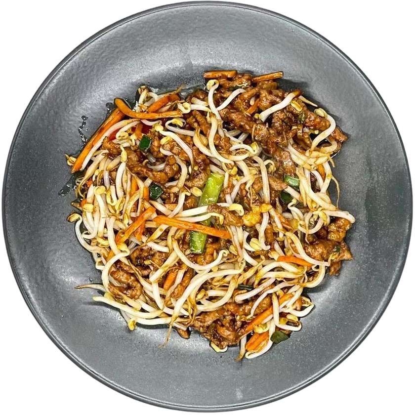 Sojų daigai su jautiena