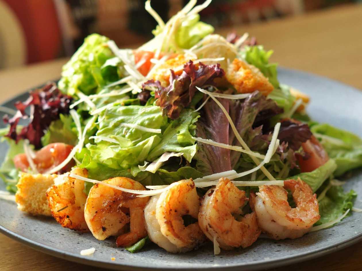 Caesar salad with shrimp