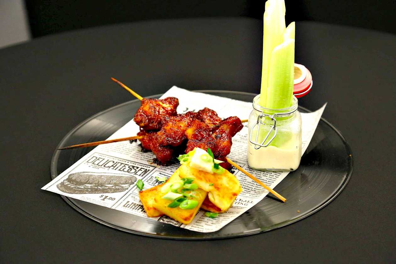 Buffalo wings meal