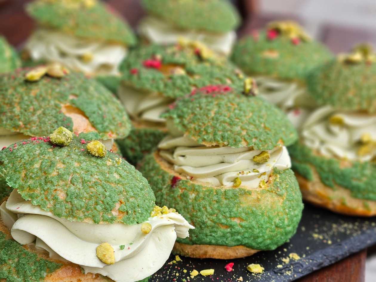Pistachio Choux