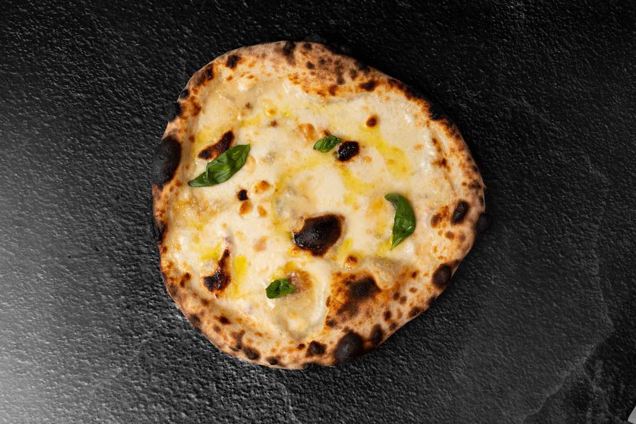 Quattro Formaggi Pizza