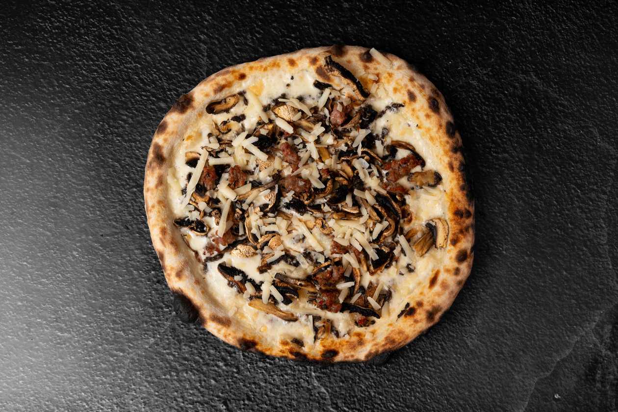 Royale Pizza