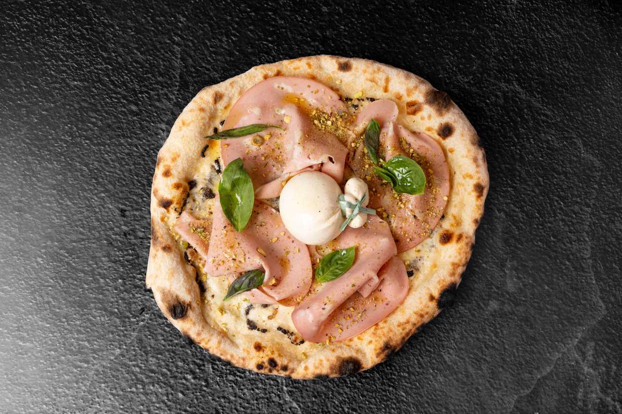 Emilia Tartufata Pizza