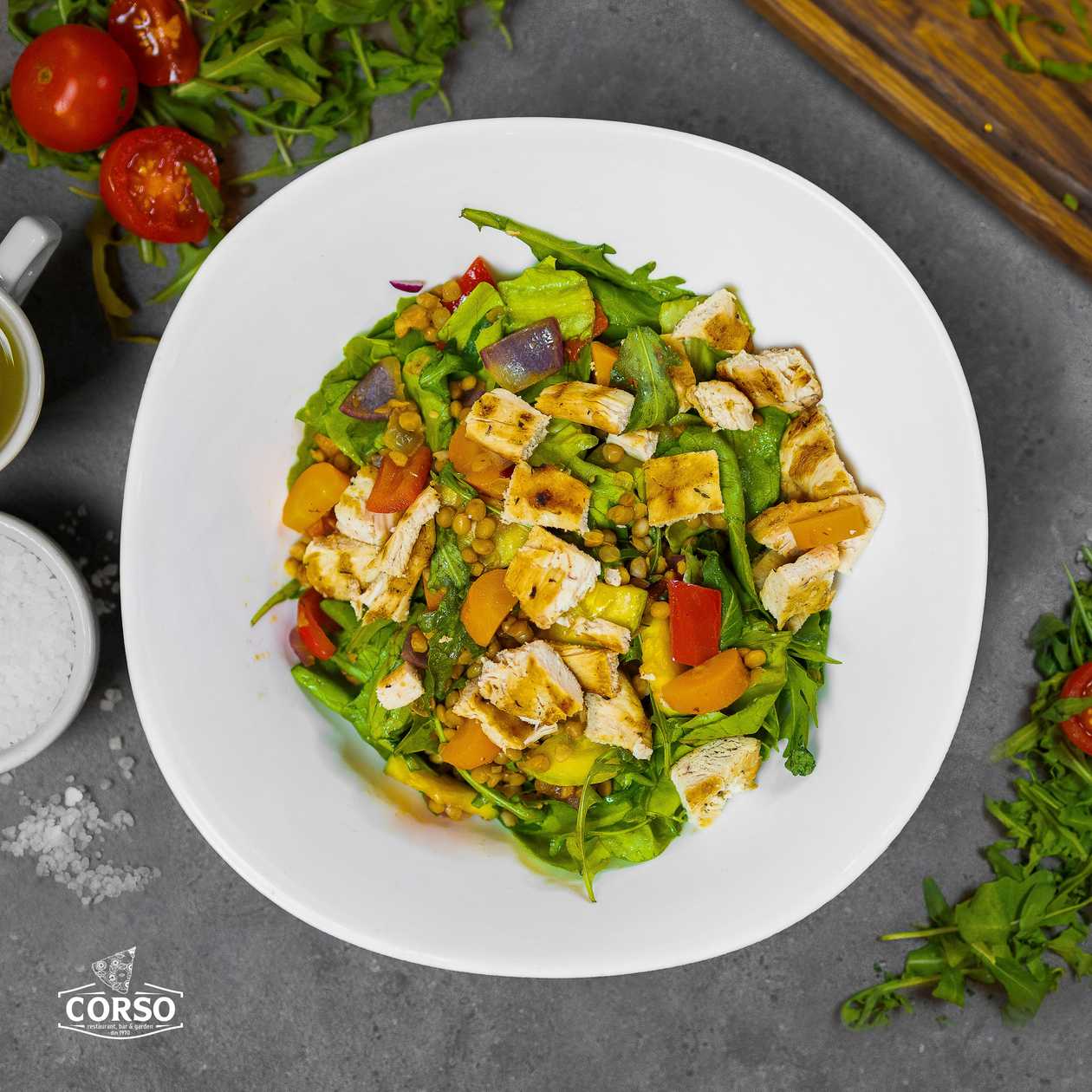 Salad with lentils and baked vegetables